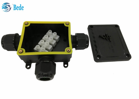Wodoodporna skrzynka przyłączeniowa IP68 Odporna na warunki atmosferyczne skrzynka wyjściowa 3-kanałowa 450 V typu T